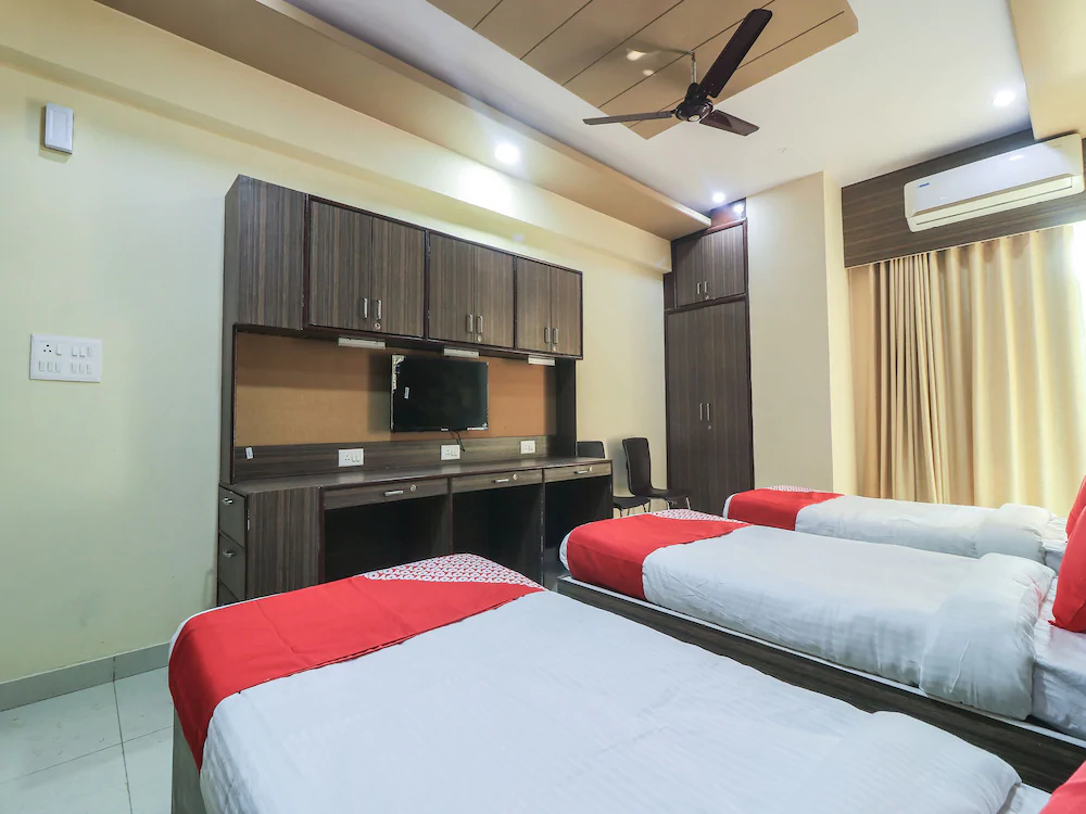 Season Park By OYO Rooms