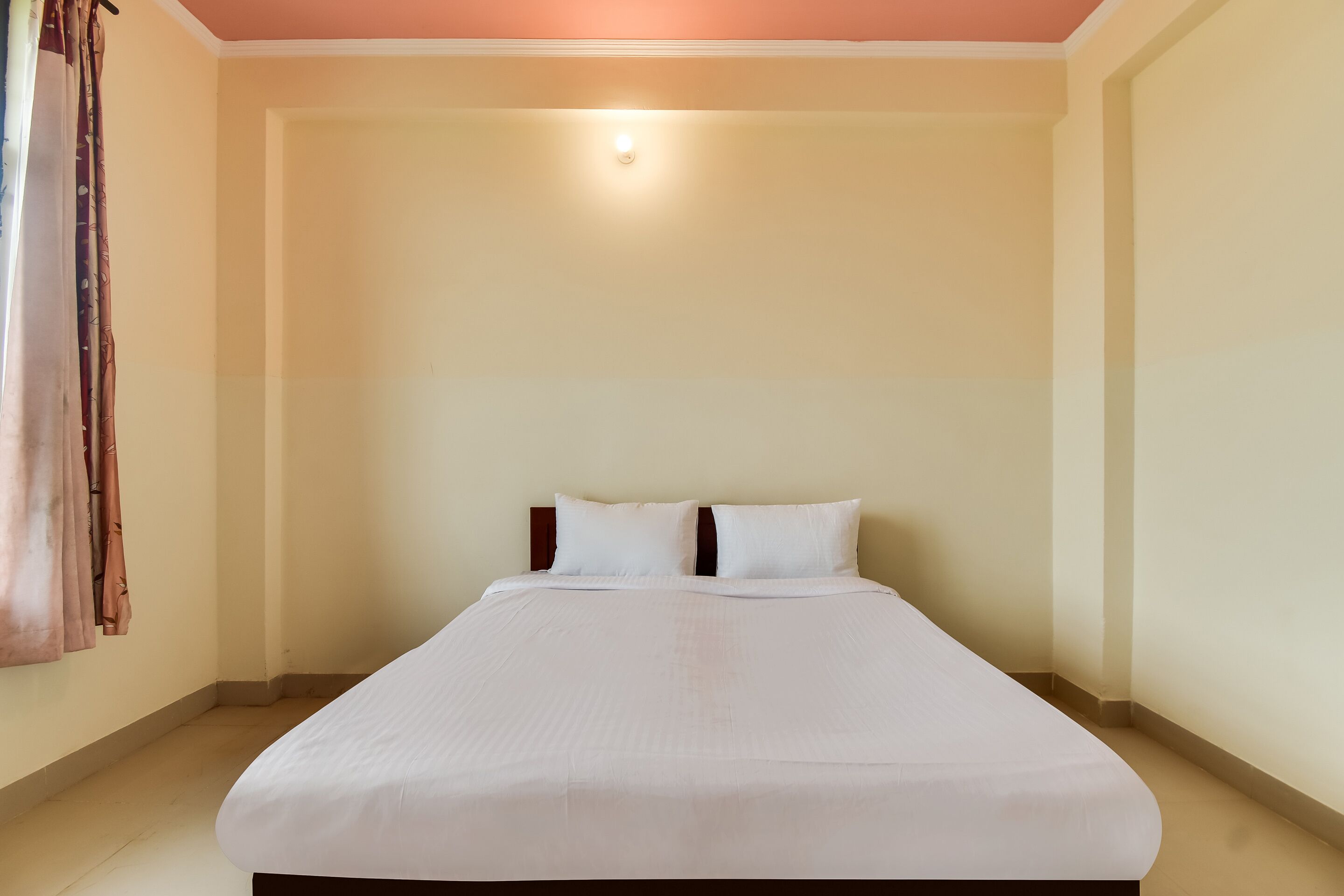 Shri United by OYO Rooms