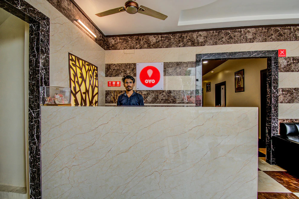 The Dream Palace Hotel by OYO