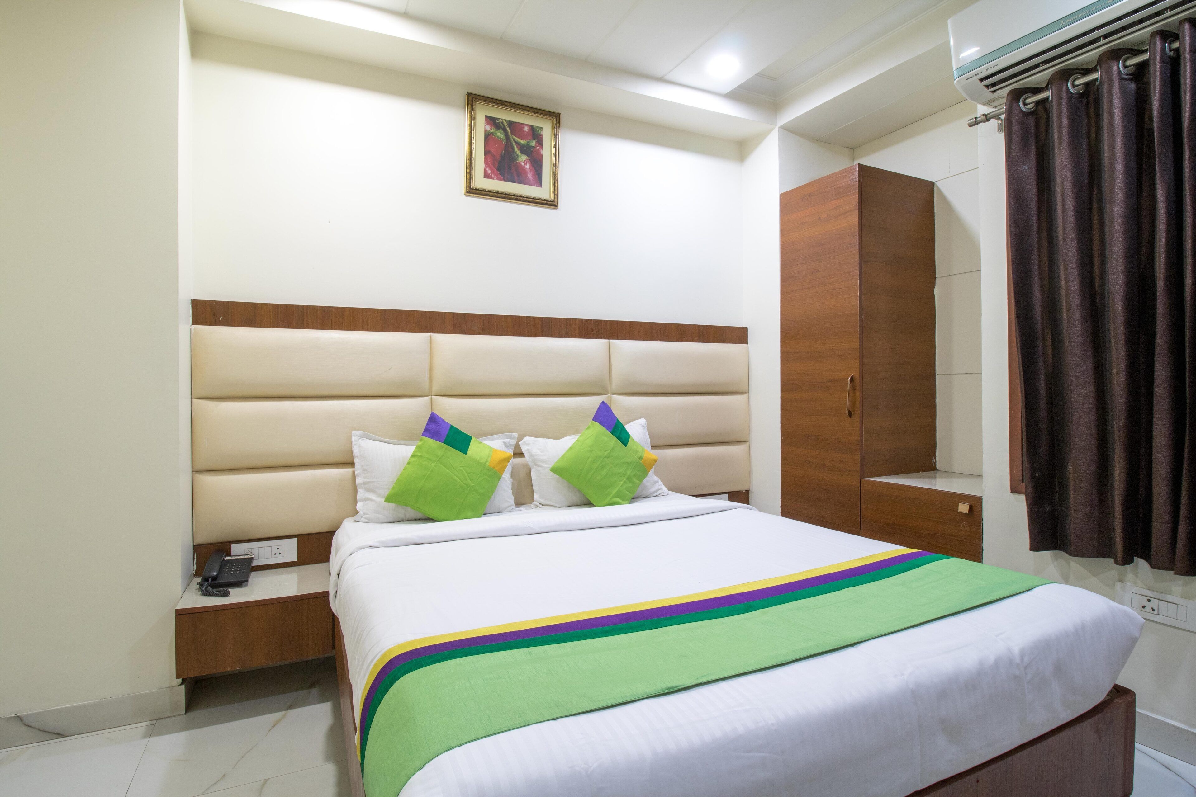 Treebo Trend Hotel Rockland & Restaurant