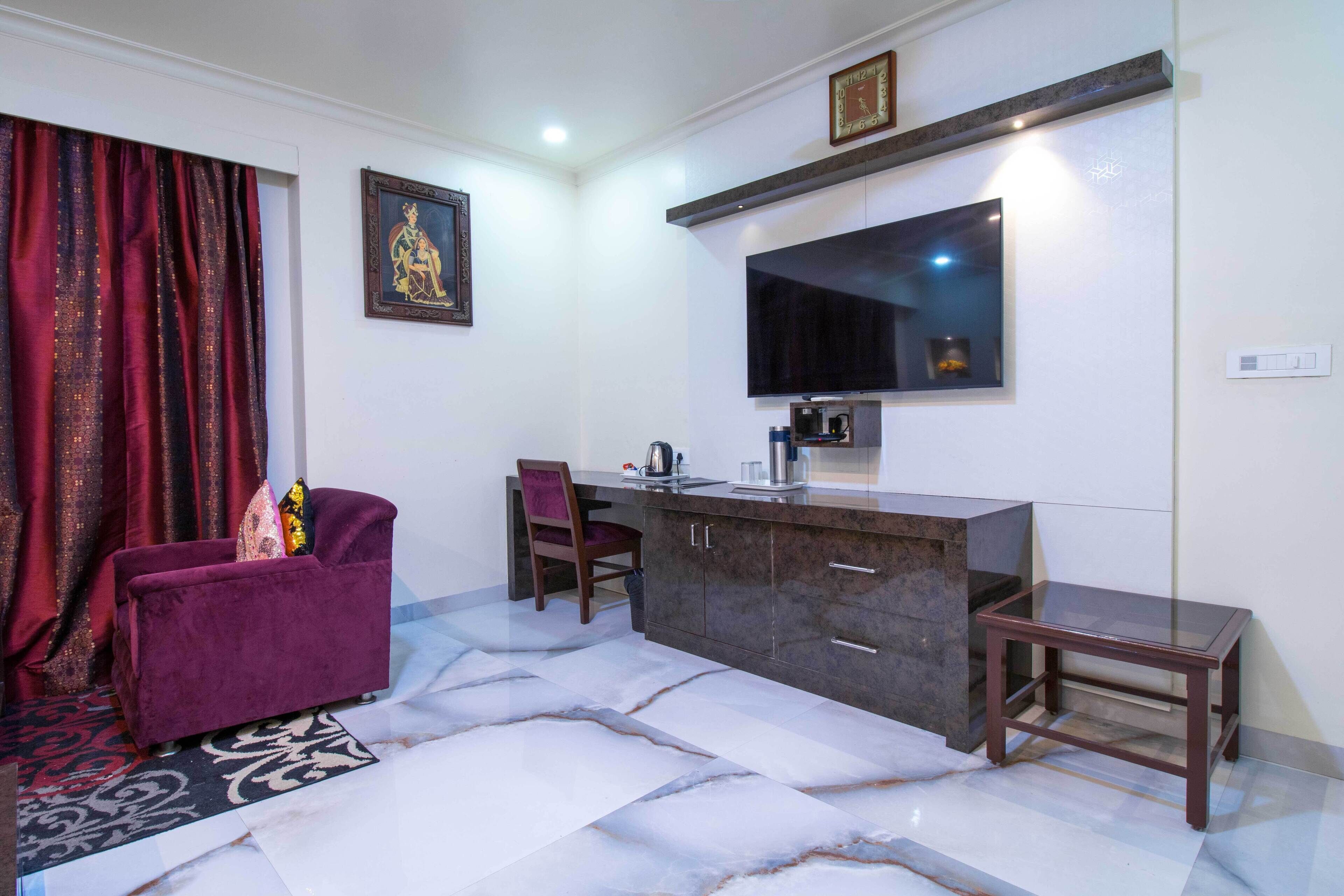 Treebo Trend Hotel Rockland & Restaurant