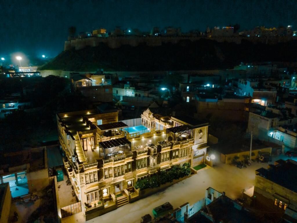 Hotel  Grand Khalifa