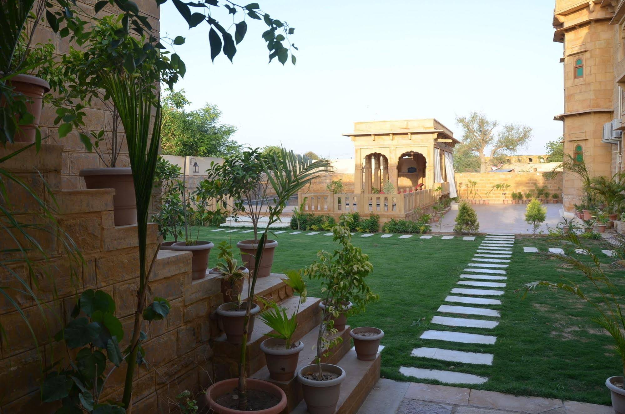 Hotel Gulaal