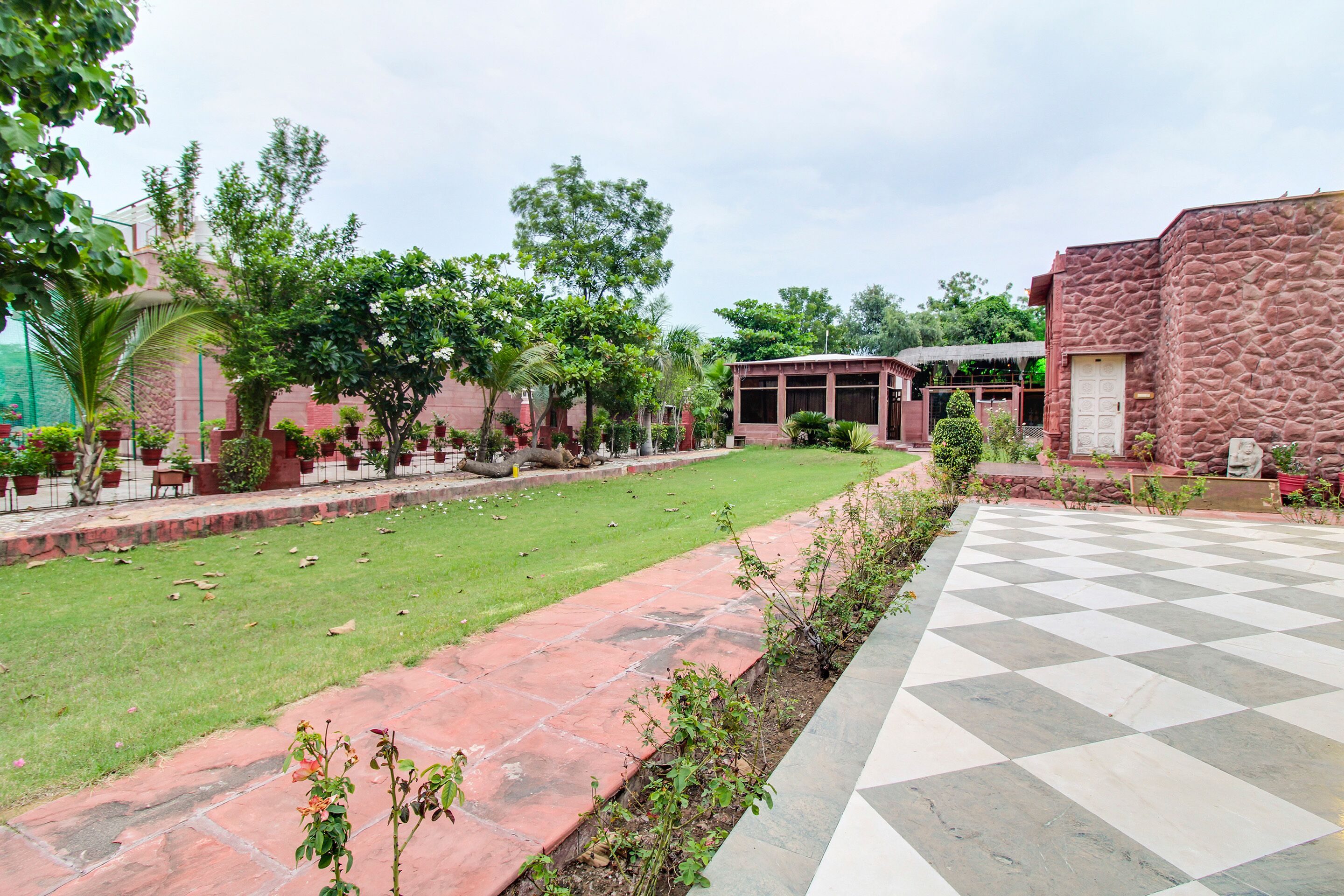 Athulyam Resort by OYO Rooms