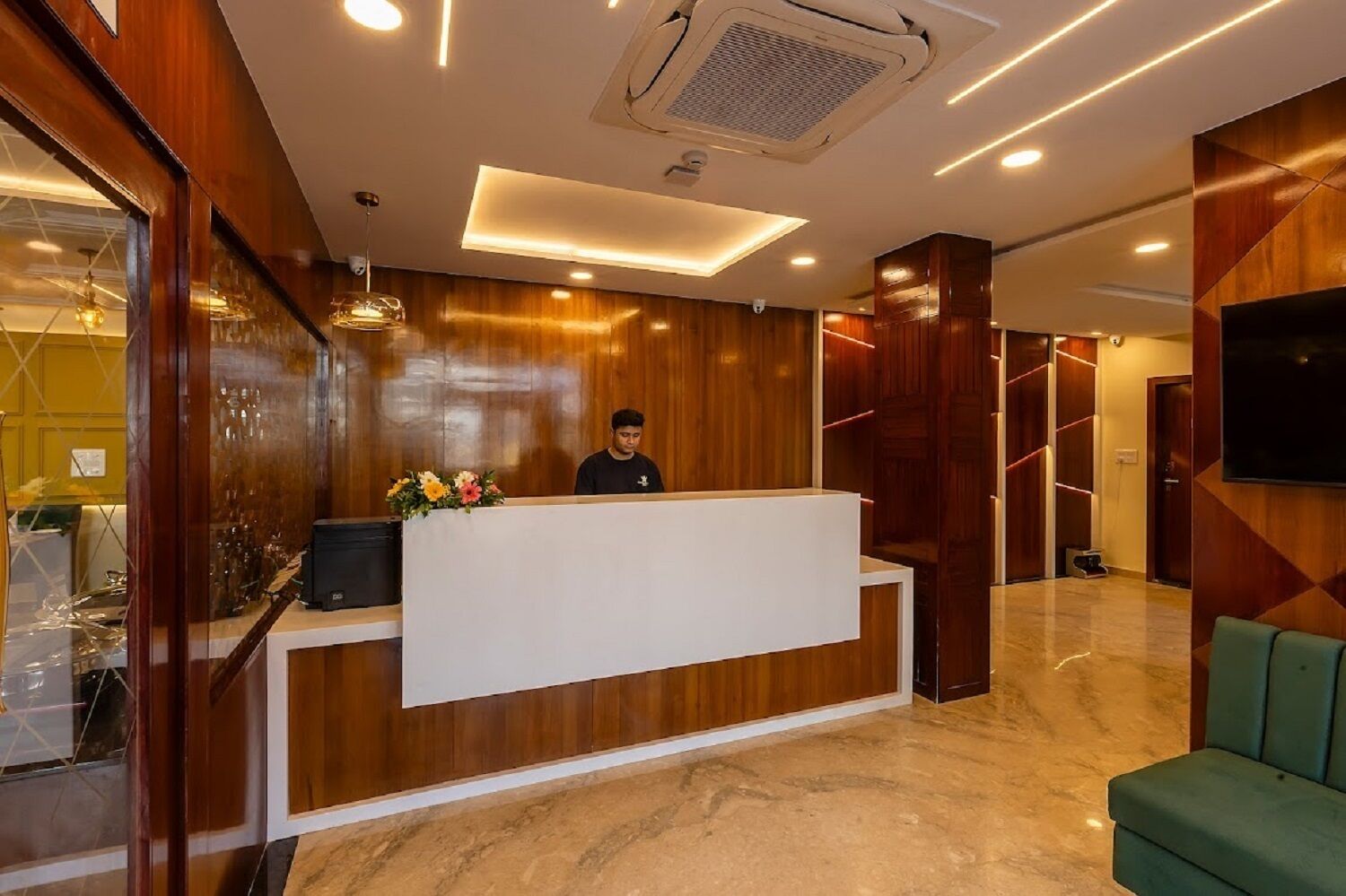 Five Elements Hotels Mertiya Residency