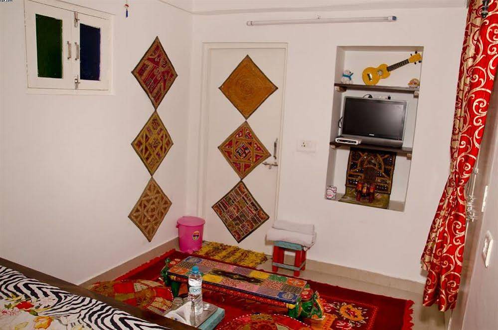 Hem Guest House