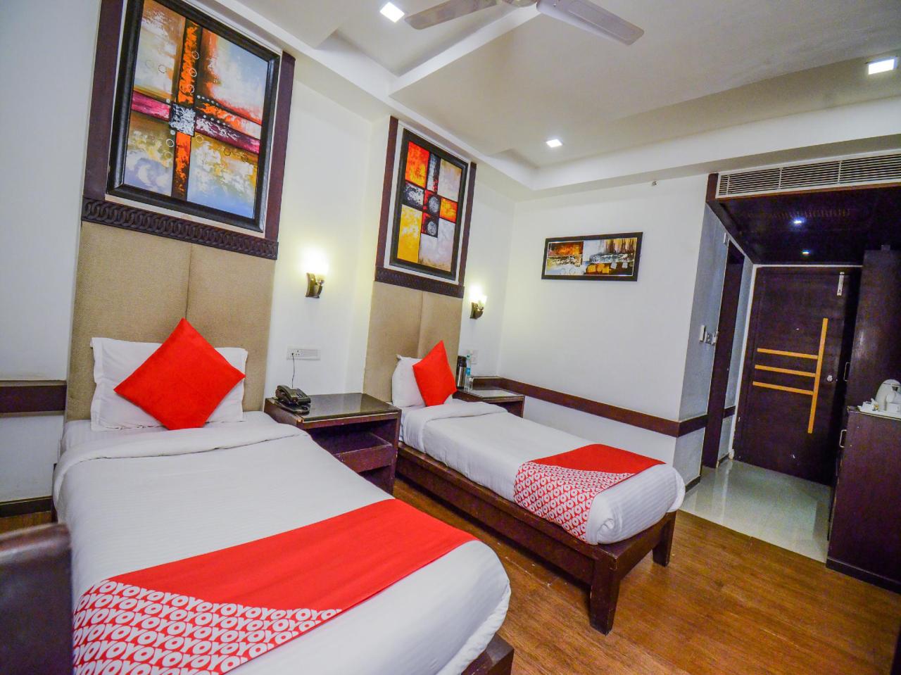 Hotel Amba International