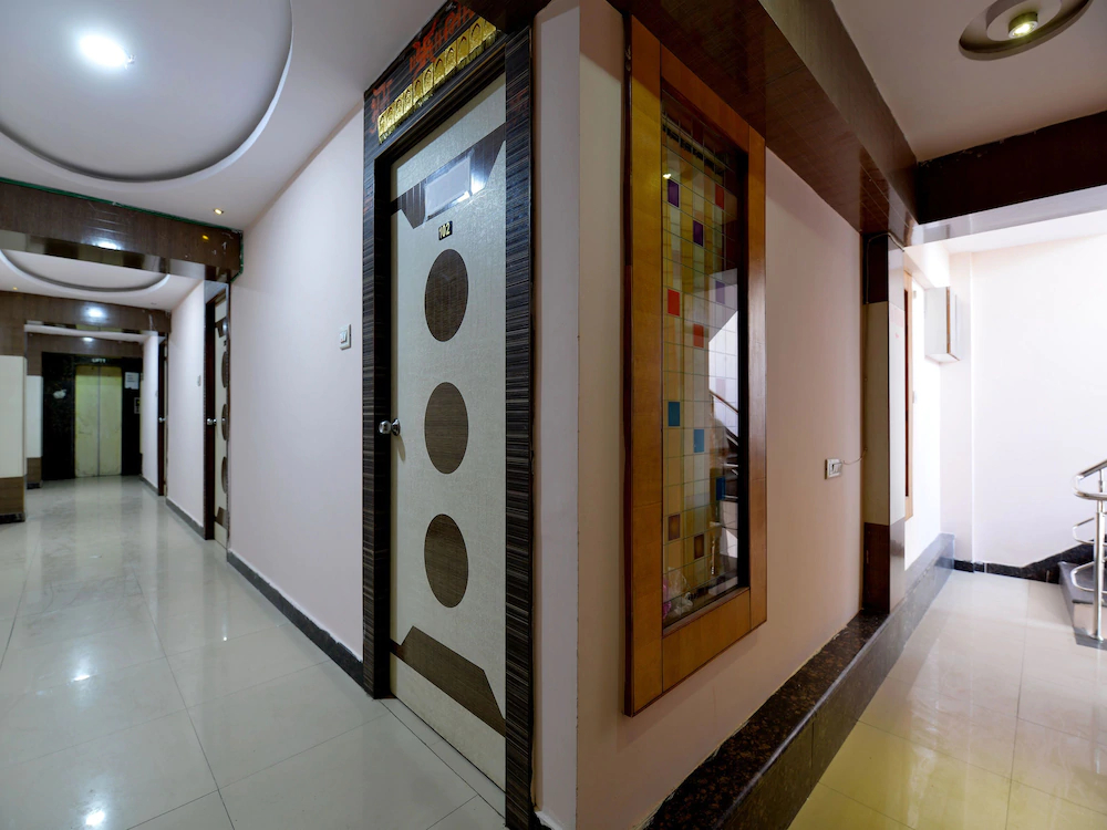 Hotel A R Ganpati Plaza By OYO Rooms