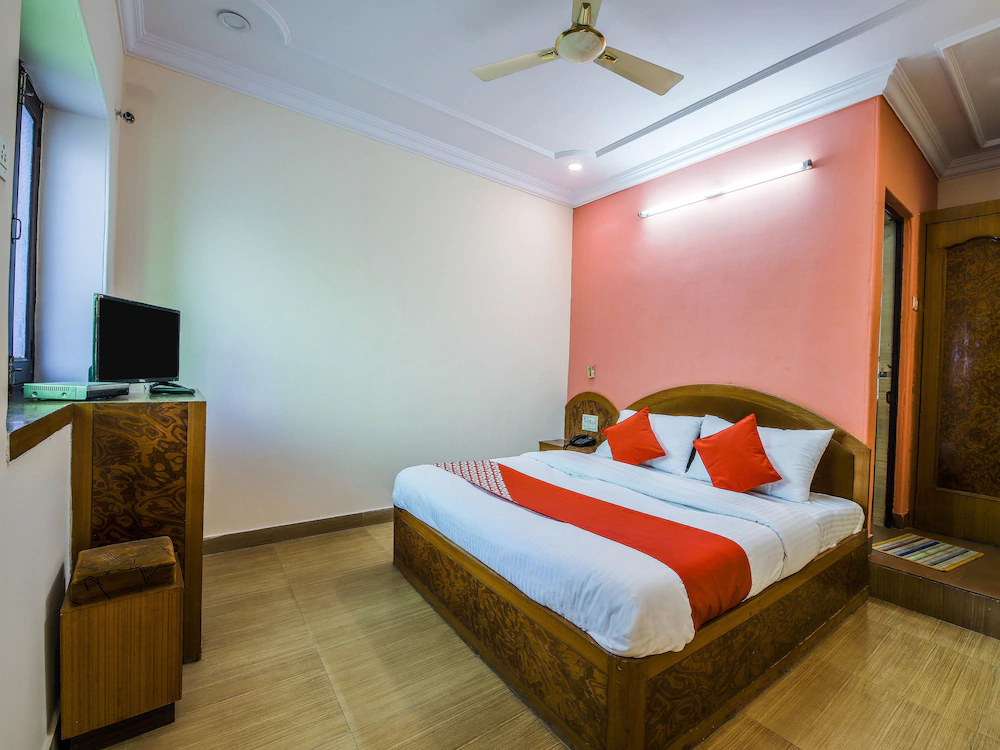 Hotel Shree Celebration By OYO Rooms