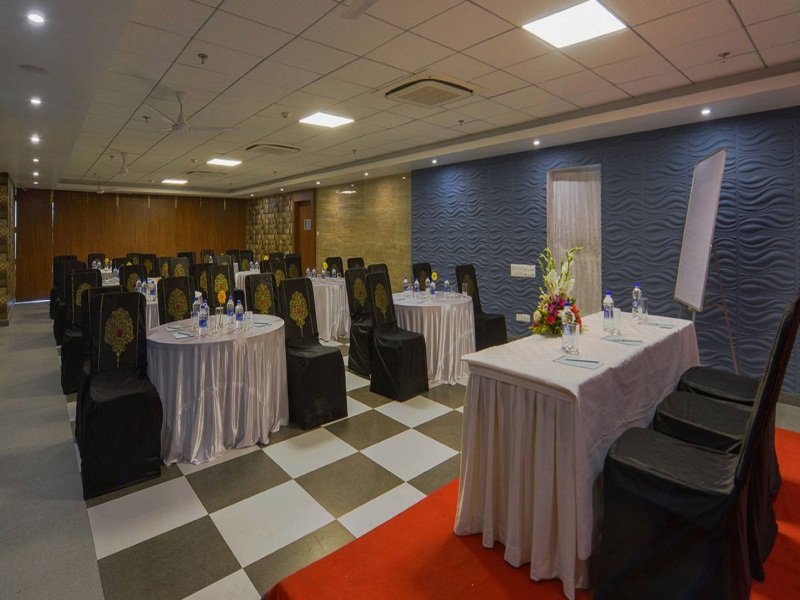 Hotel Shri Ram Empire