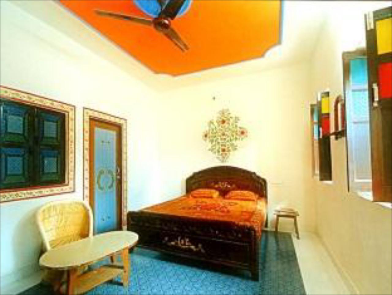 Sarvar Paying Guest House