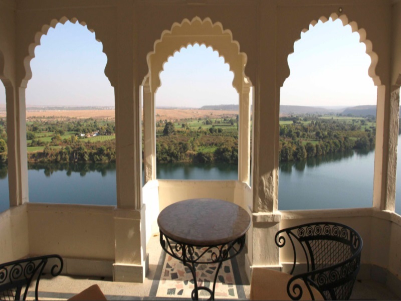 Bhainsrorgarh Fort Hotel