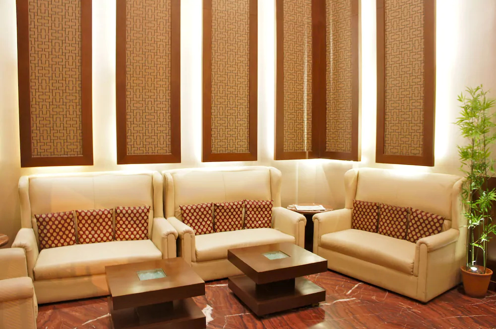 Hotel Surya Plaza