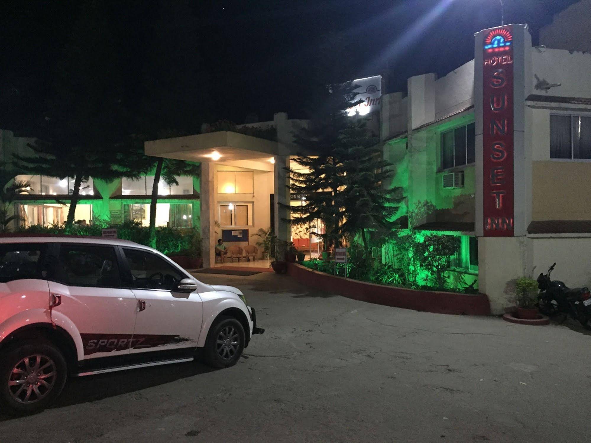 Hotel Sunset Inn