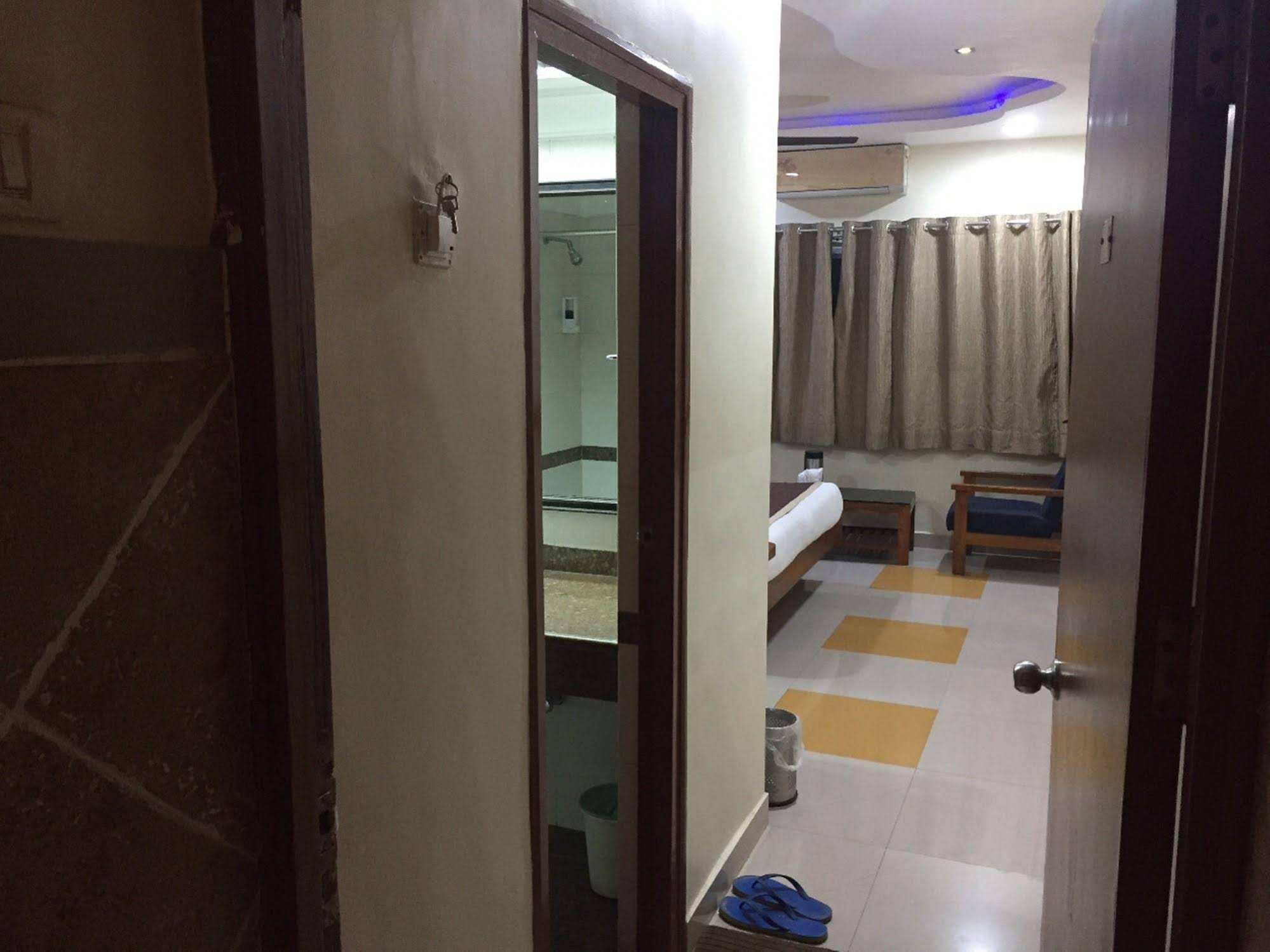 Hotel Sunset Inn