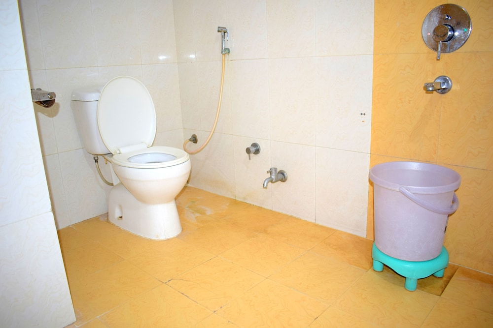 Hotel Ashapura Palace