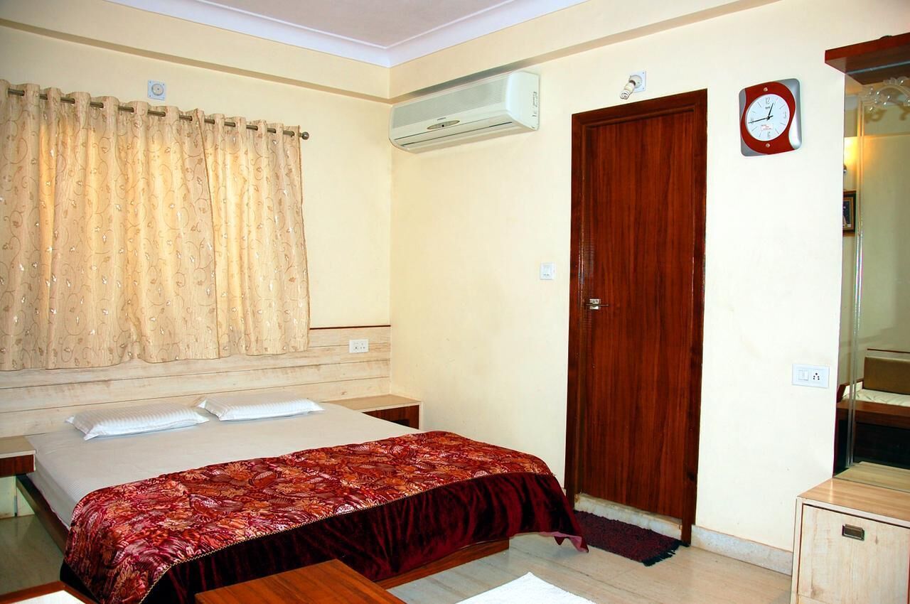 The Sky Comfort Hotel Shri Vithalesh