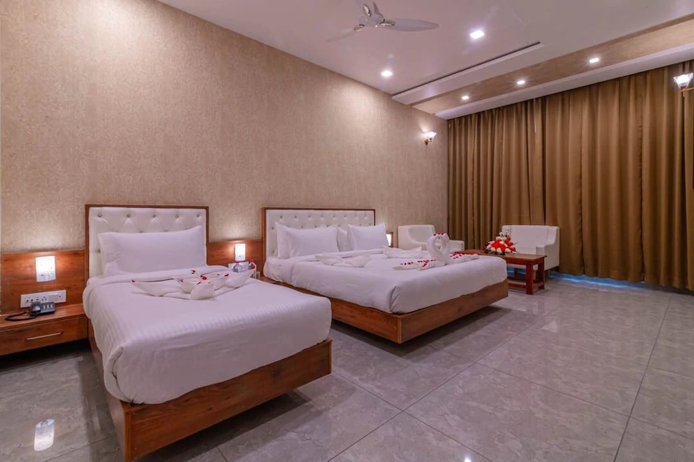 Savitri Resorts