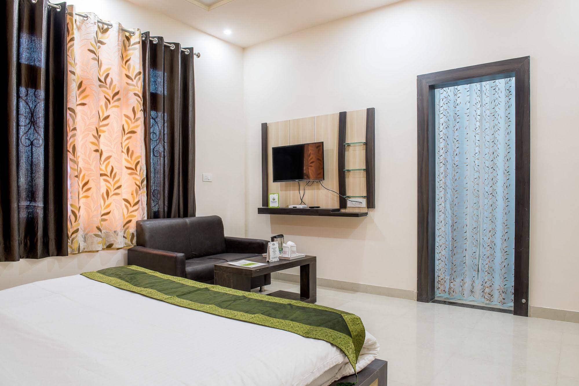 Treebo Pushkar Legacy