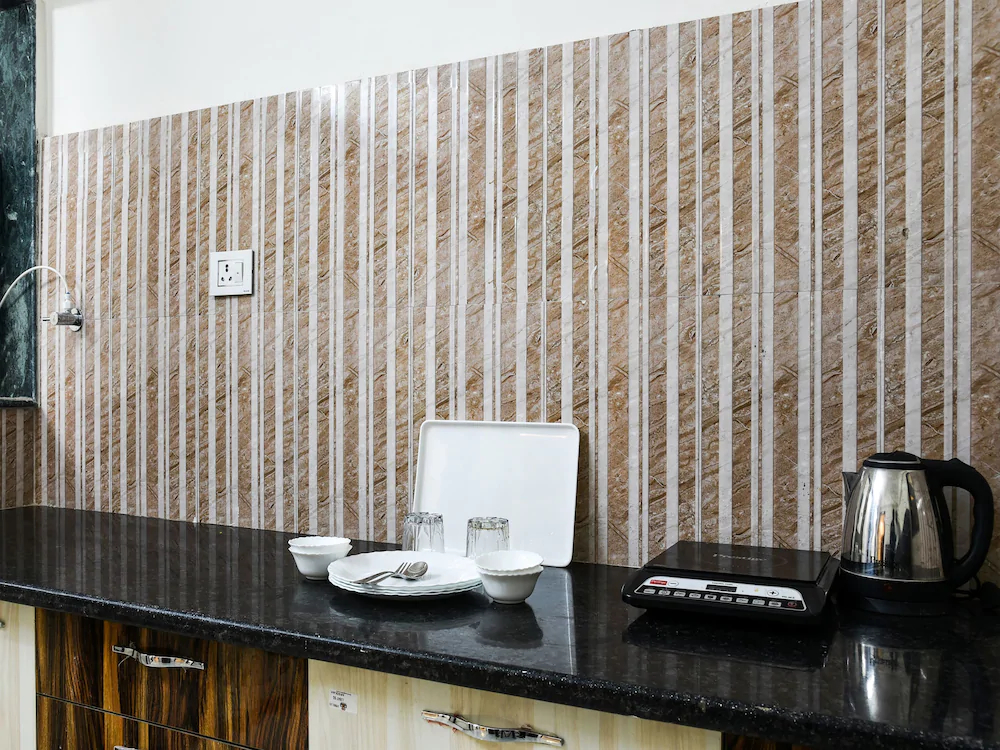 Amar Kunj Apartment by OYO Rooms
