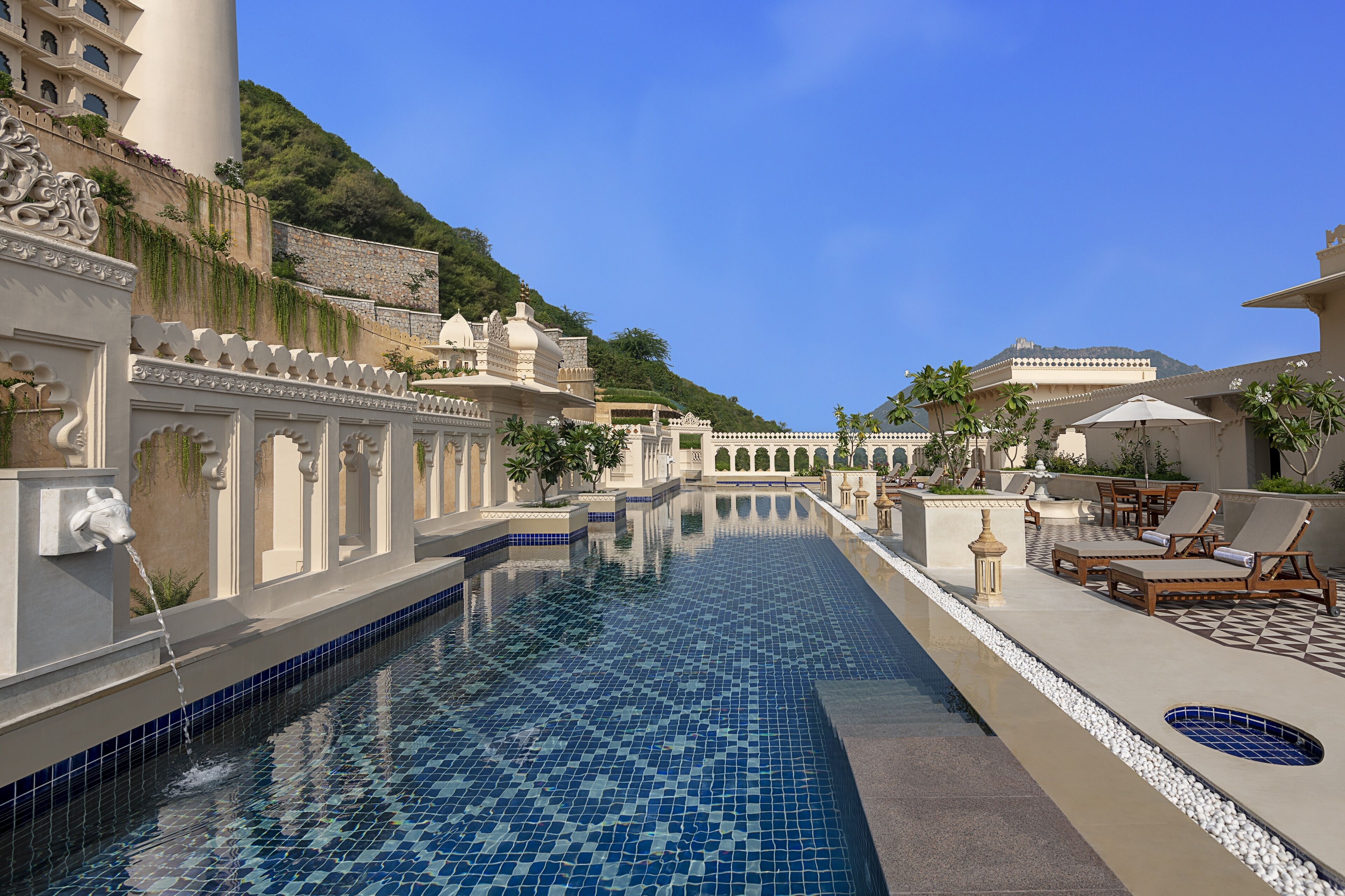 Aurika Hotels
