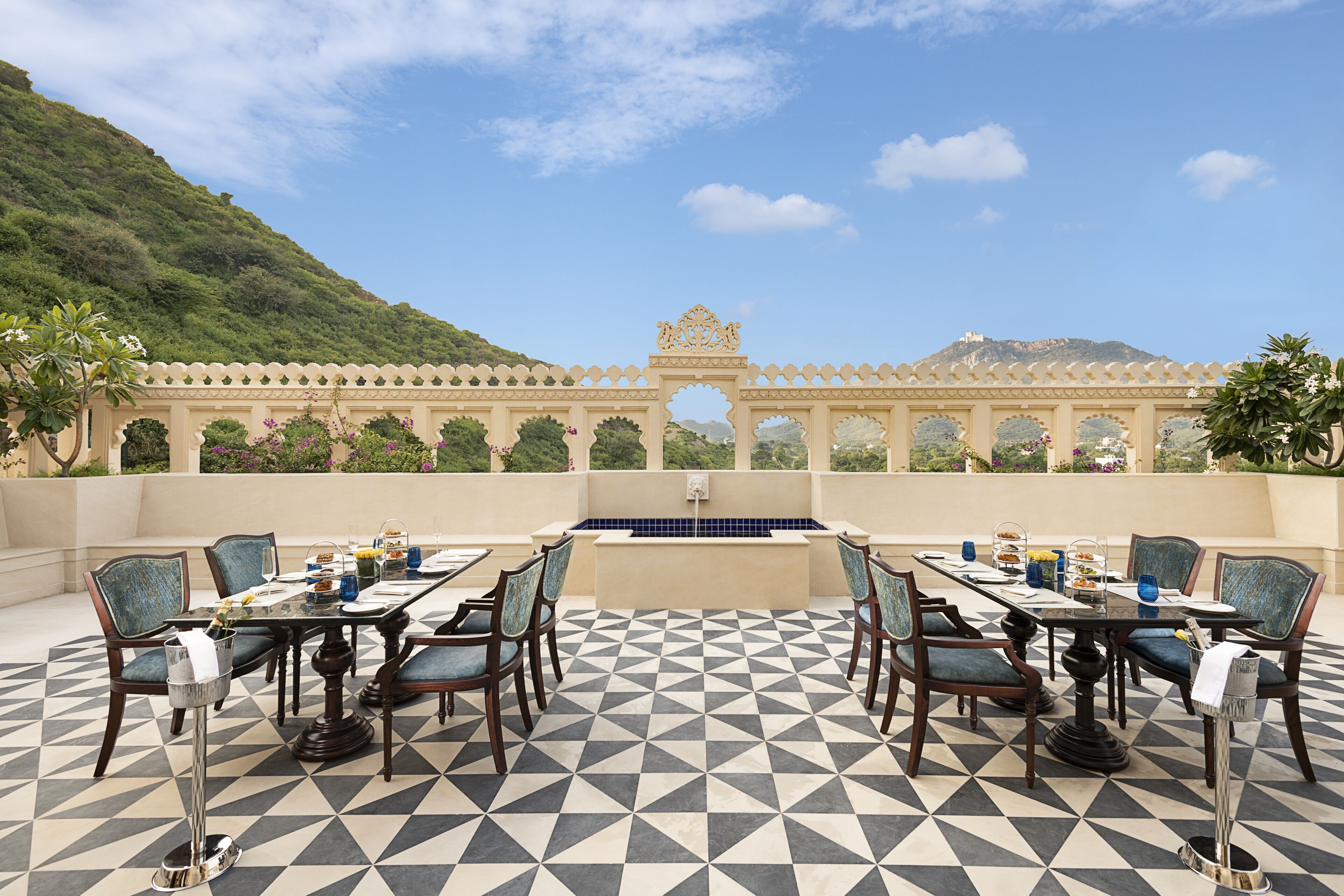 Aurika Hotels