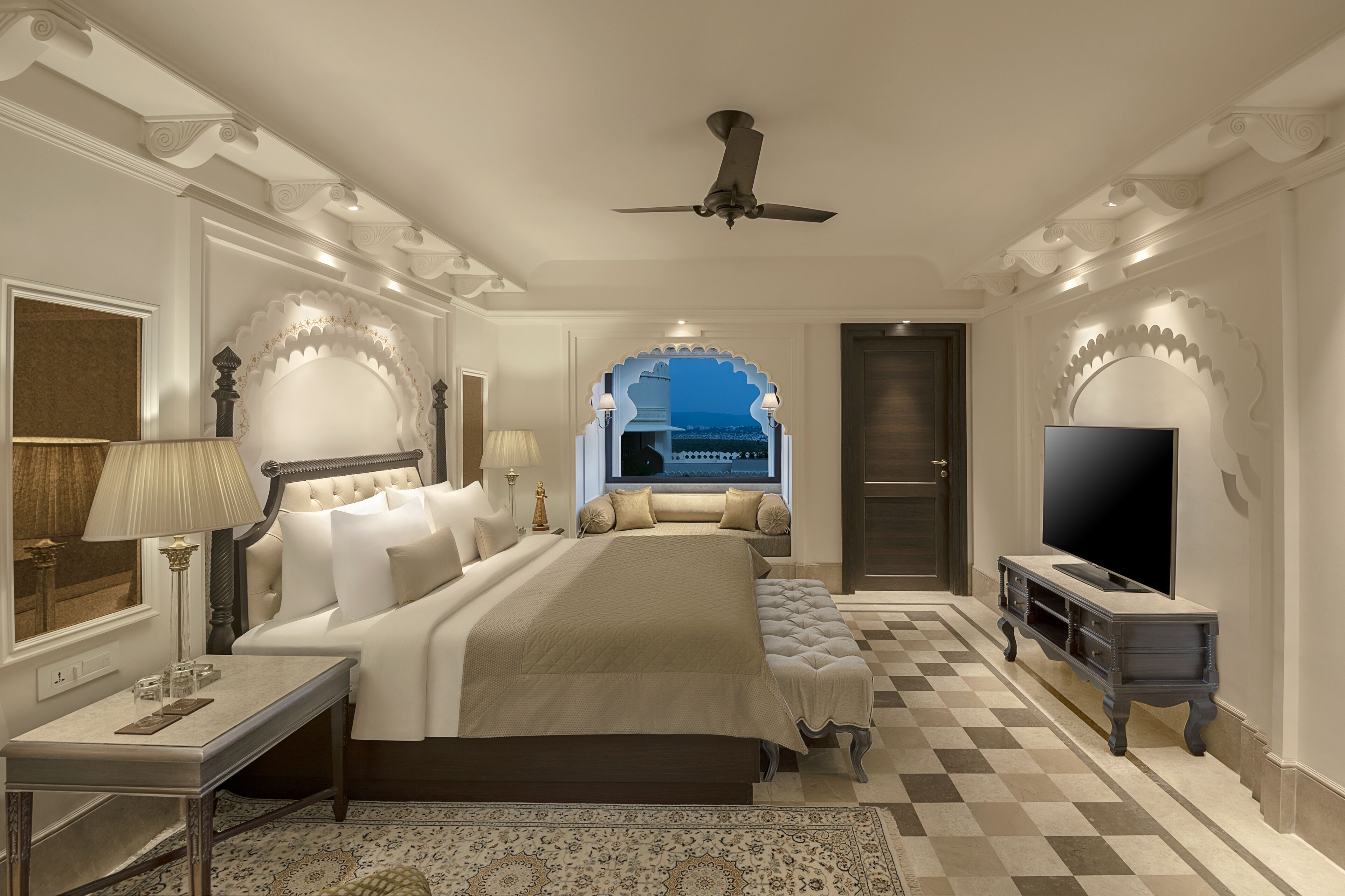 Aurika Hotels