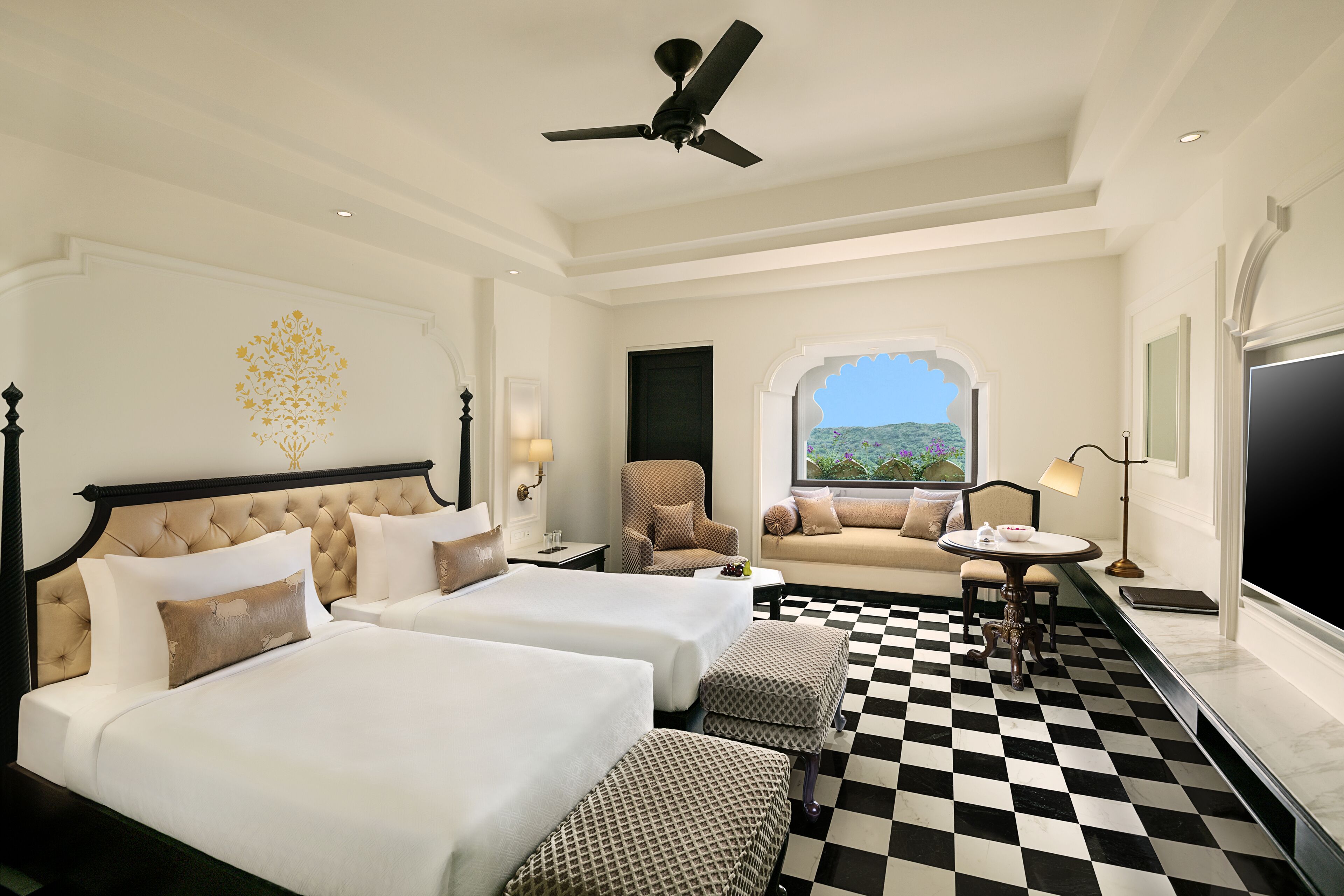 Aurika Hotels