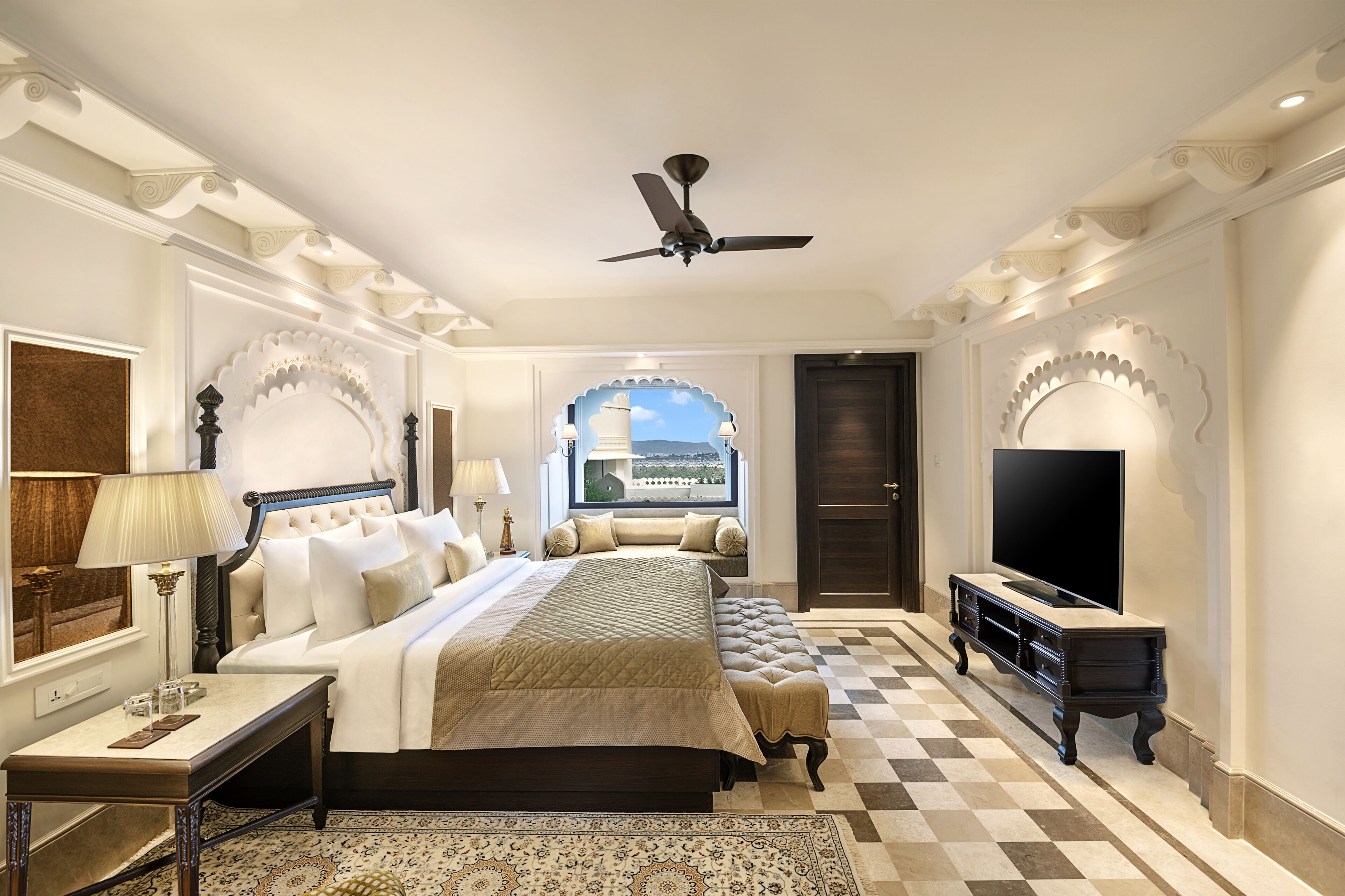 Aurika Hotels