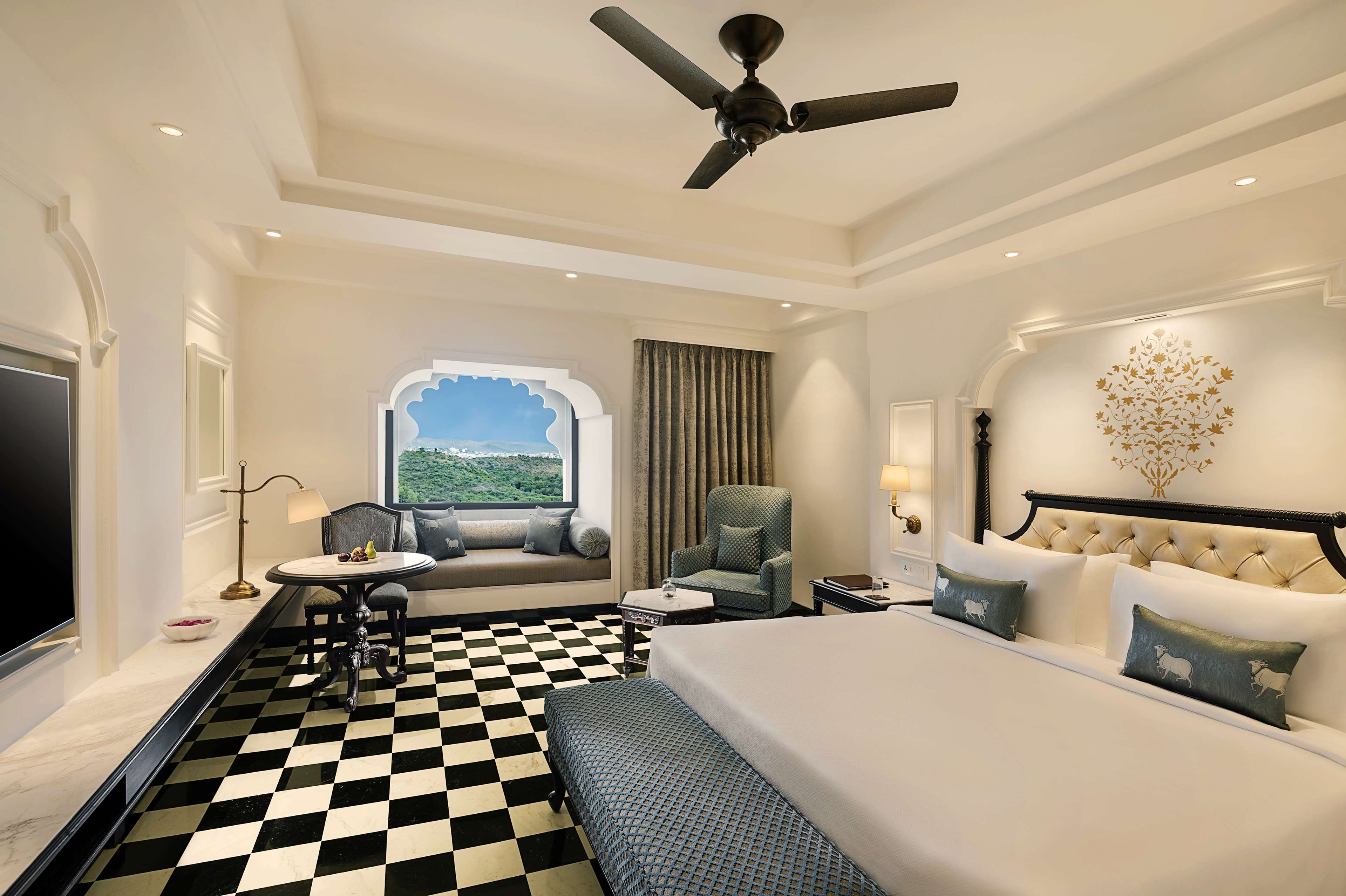 Aurika Hotels