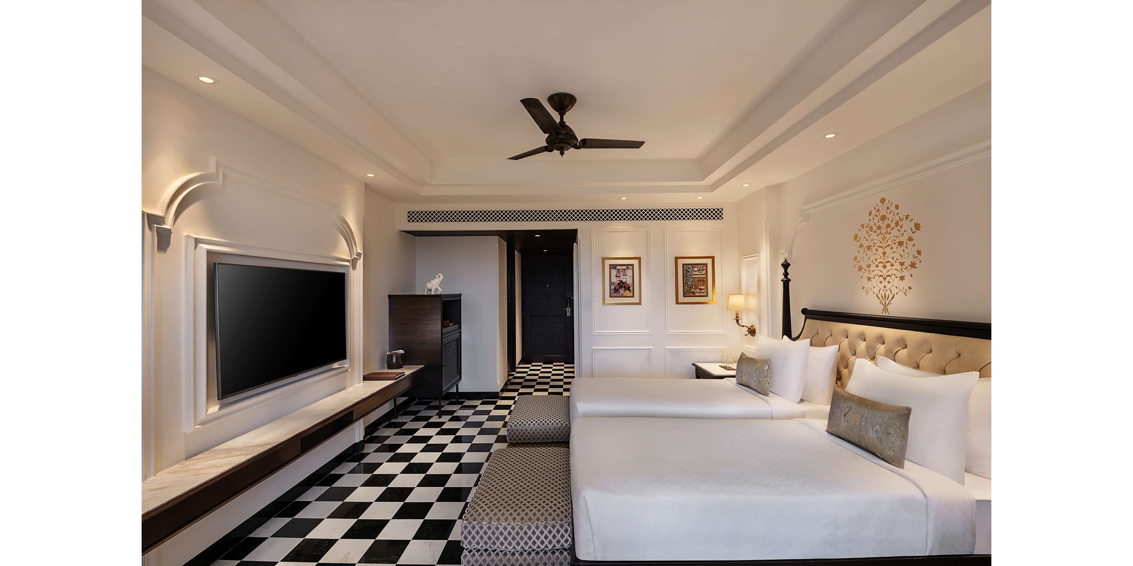 Aurika Hotels