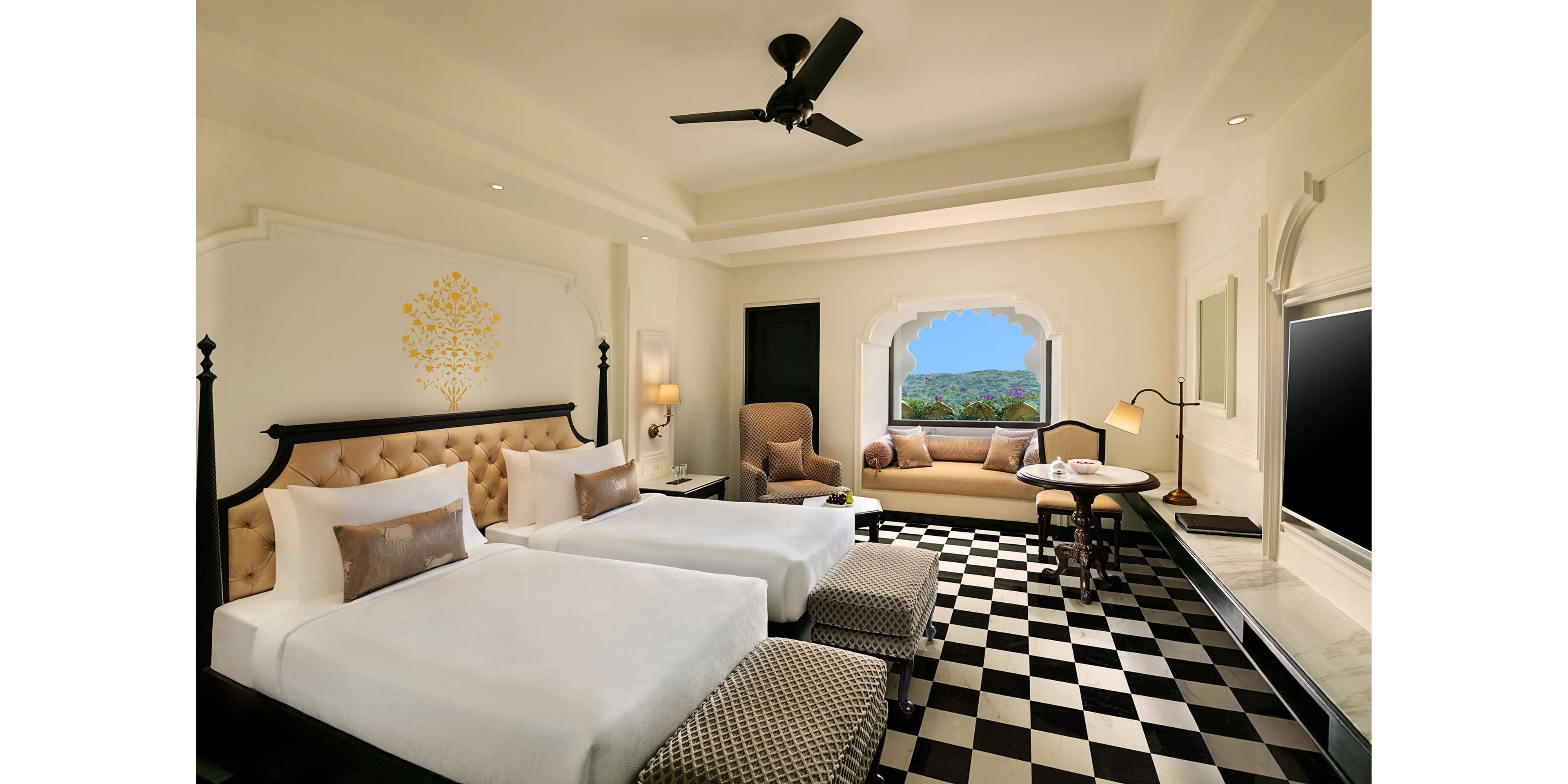 Aurika Hotels