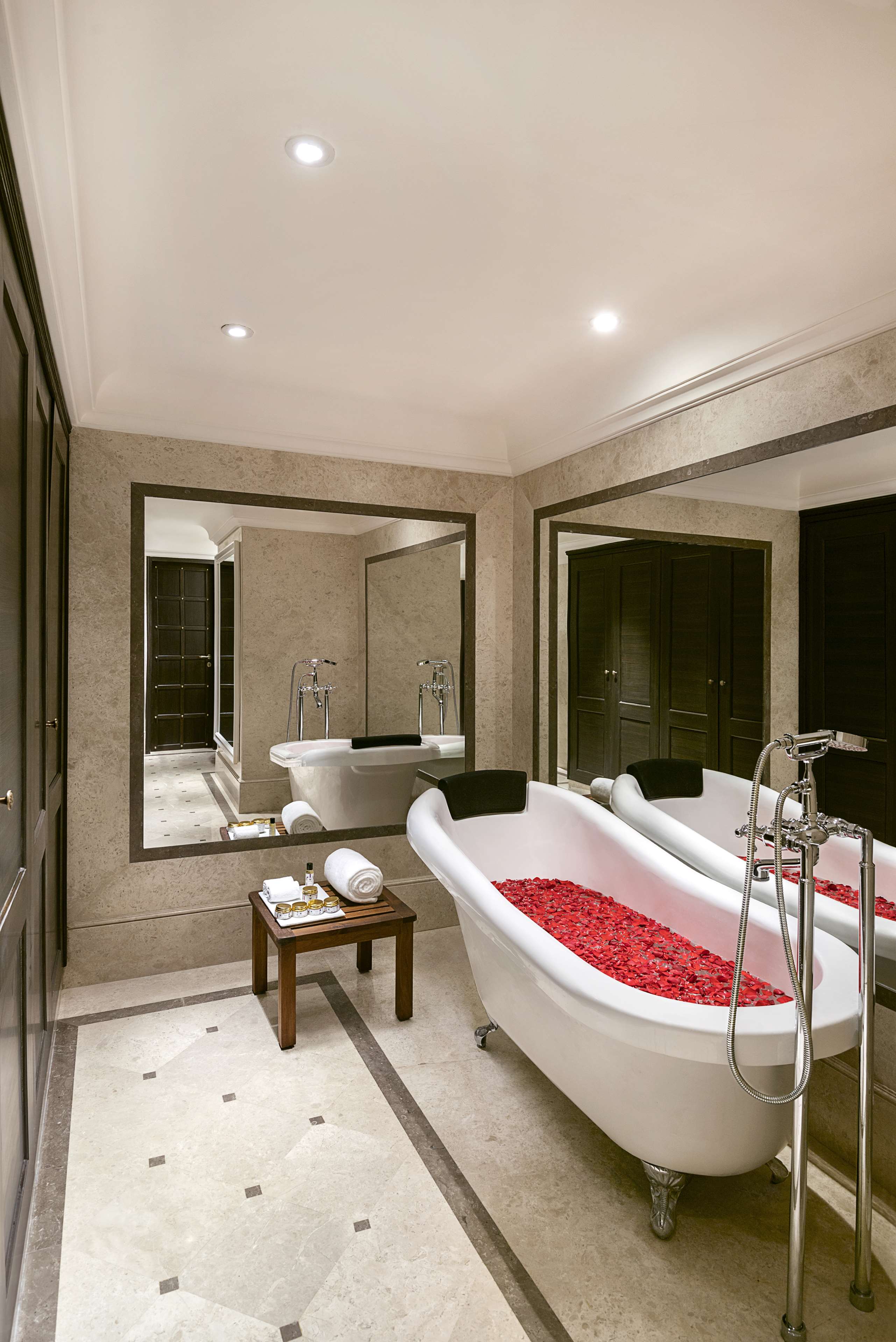 Aurika Hotels