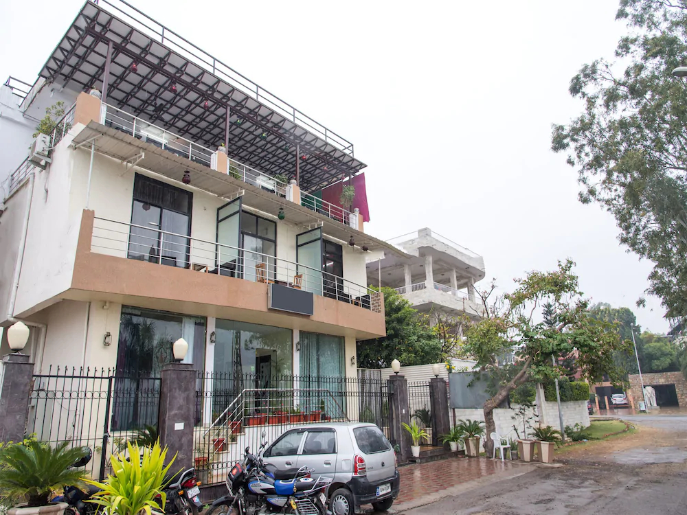 Everest International