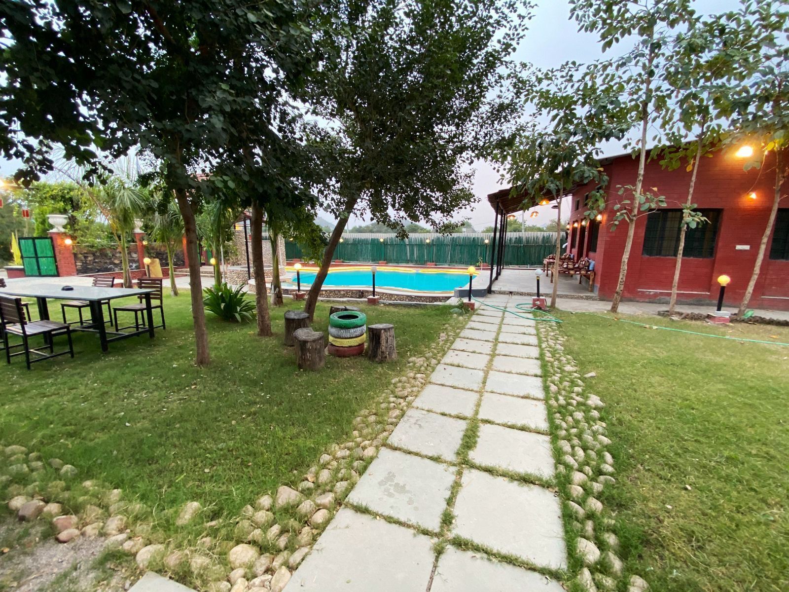 Gobravo Resort Udaipur