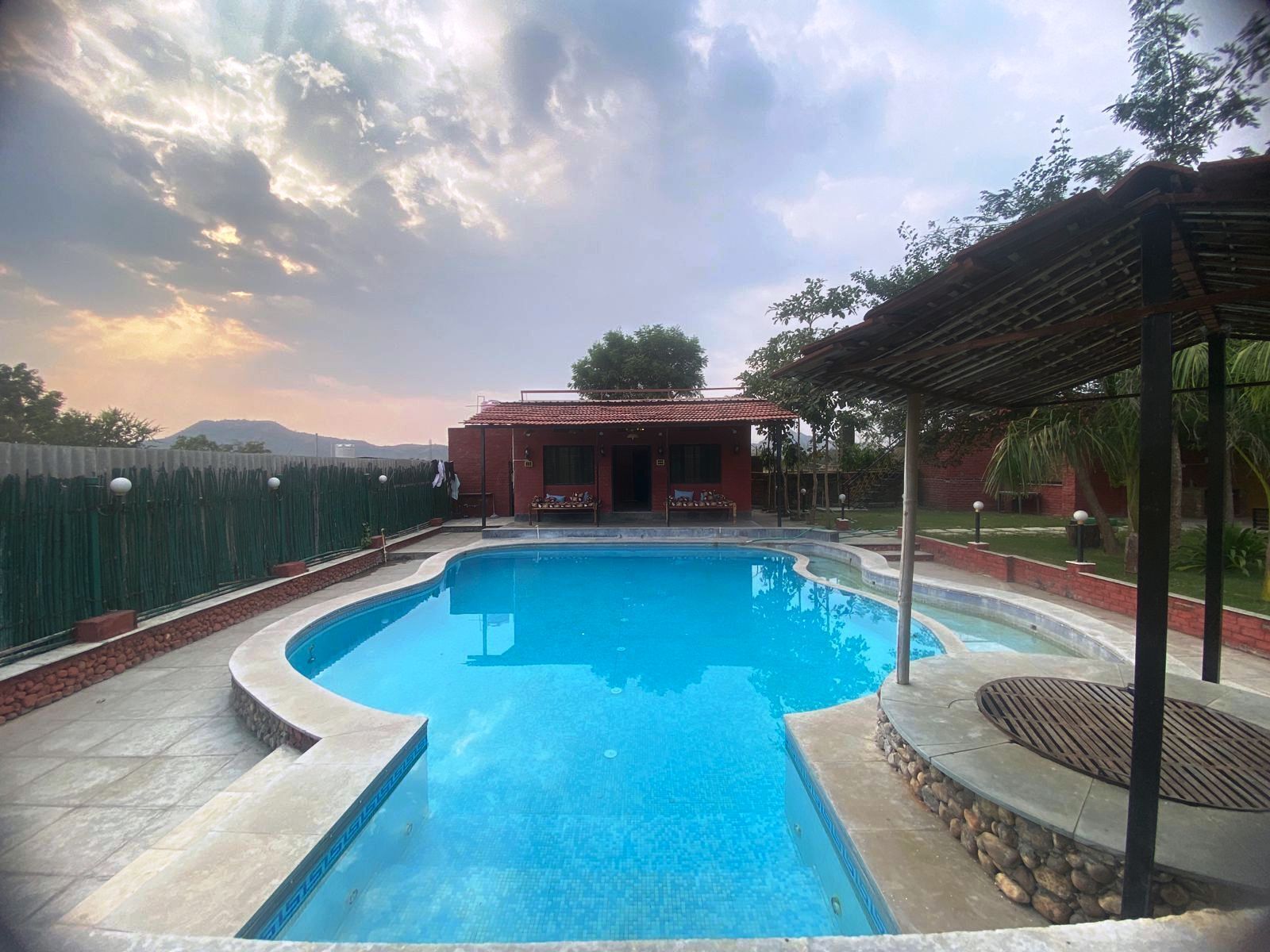 Gobravo Resort Udaipur