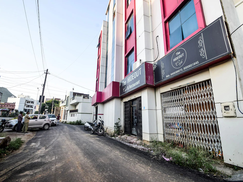 Hotel Blue Mountain by OYO Rooms