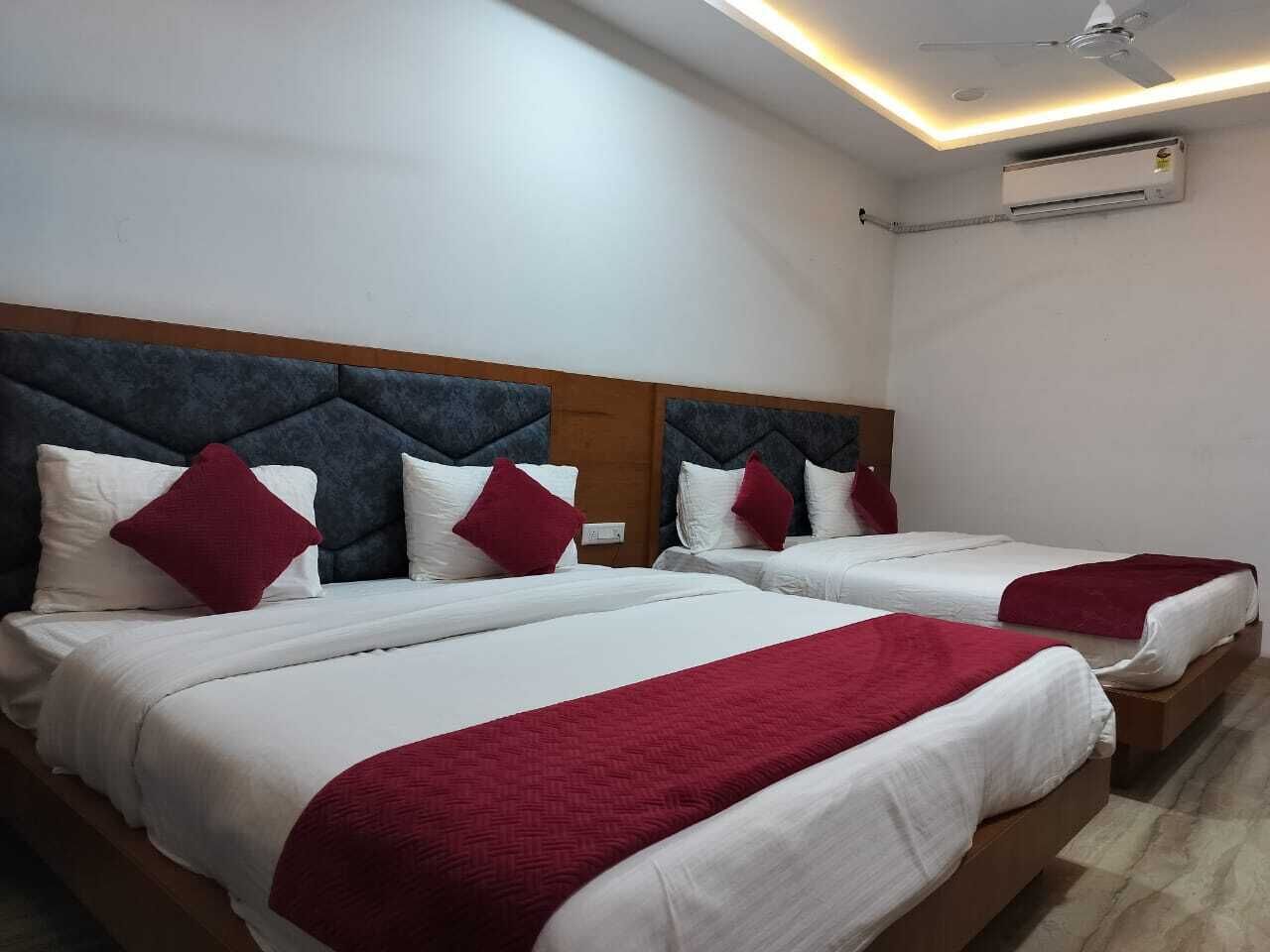 Hotel Brij Palace & Restaurant