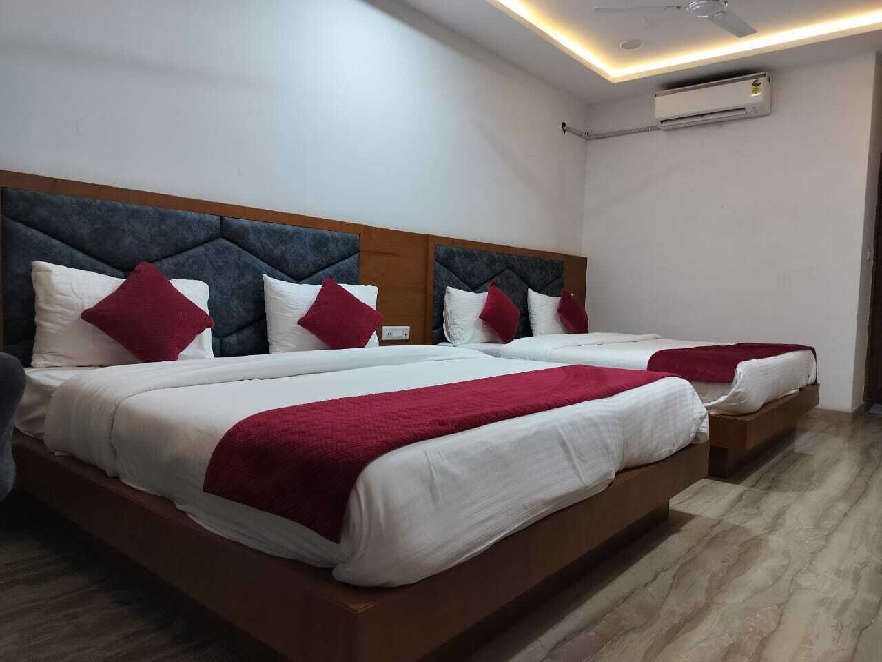 Hotel Brij Palace & Restaurant