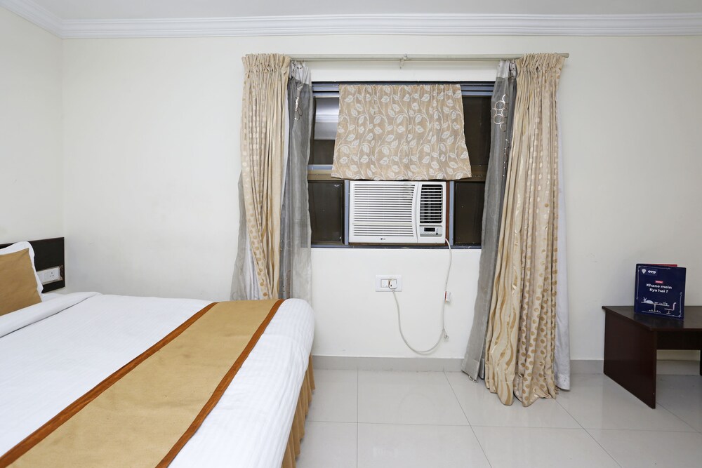Hotel Golden Wings