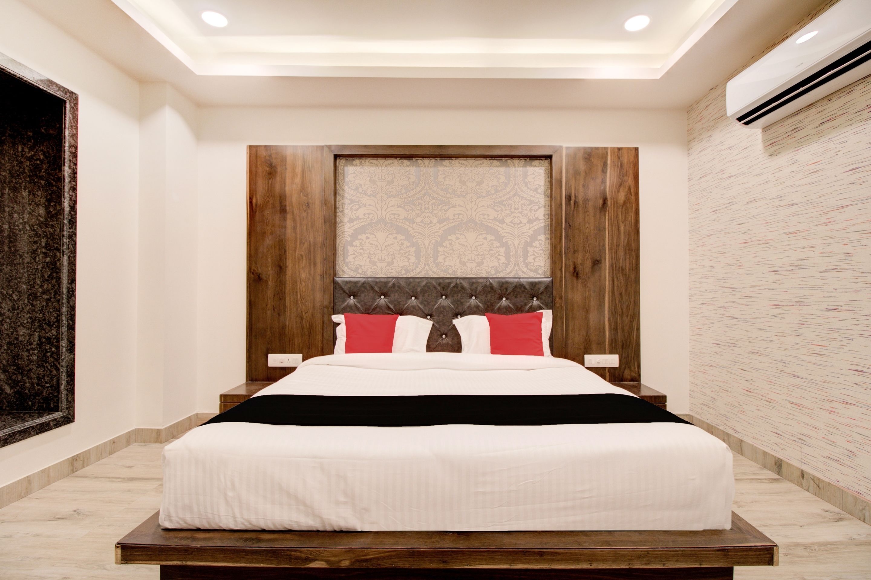Hotel Krishnaraj by OYO Rooms