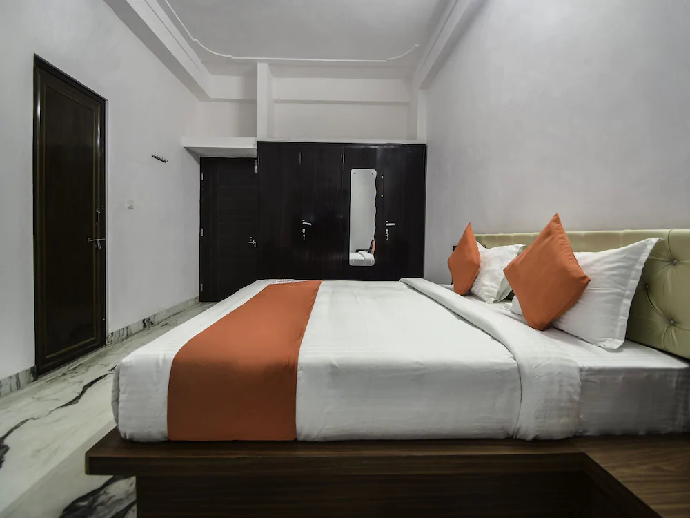 Hotel Moonlight By OYO Rooms