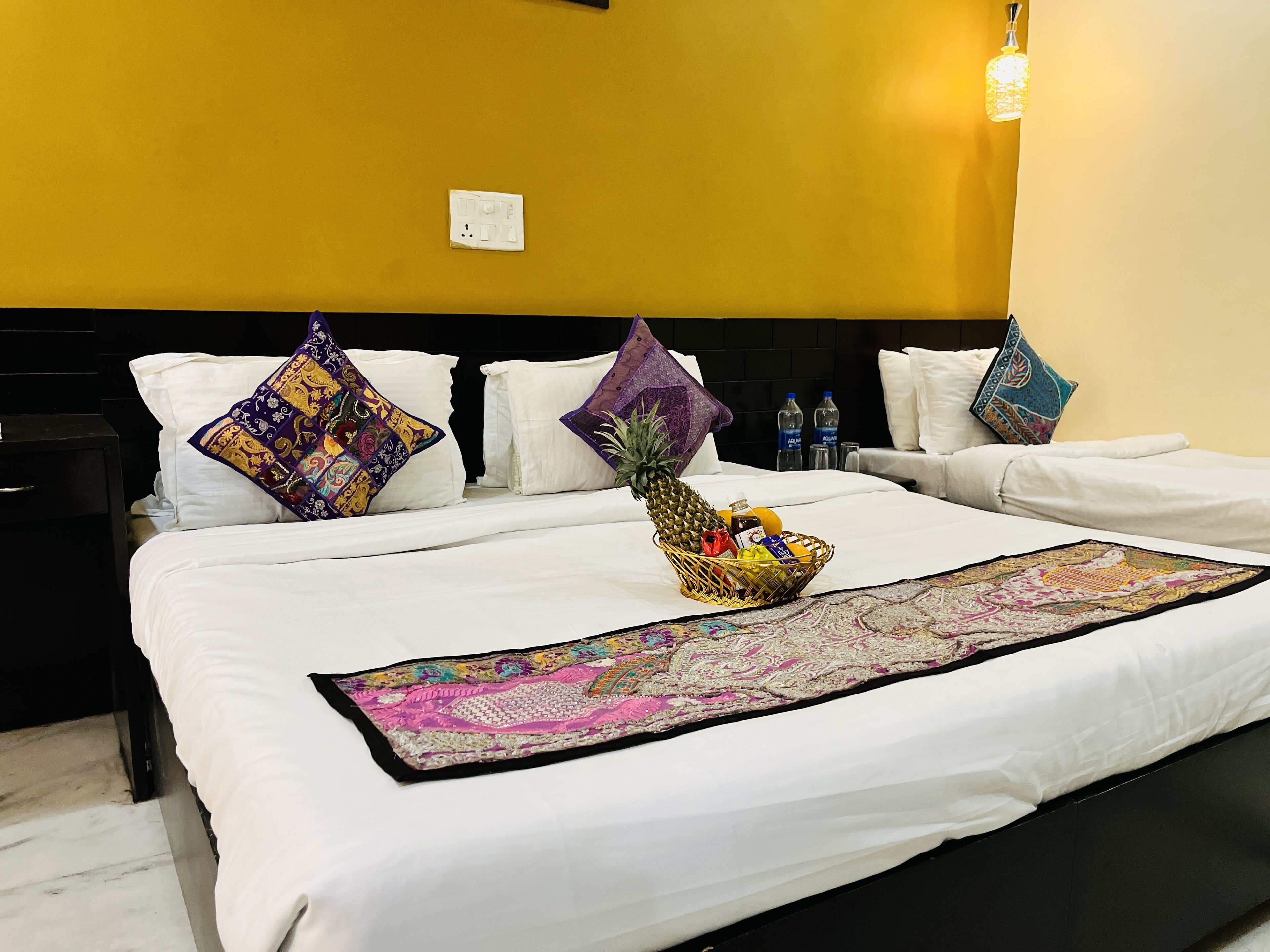 Hotel Rajwada Inn & Club