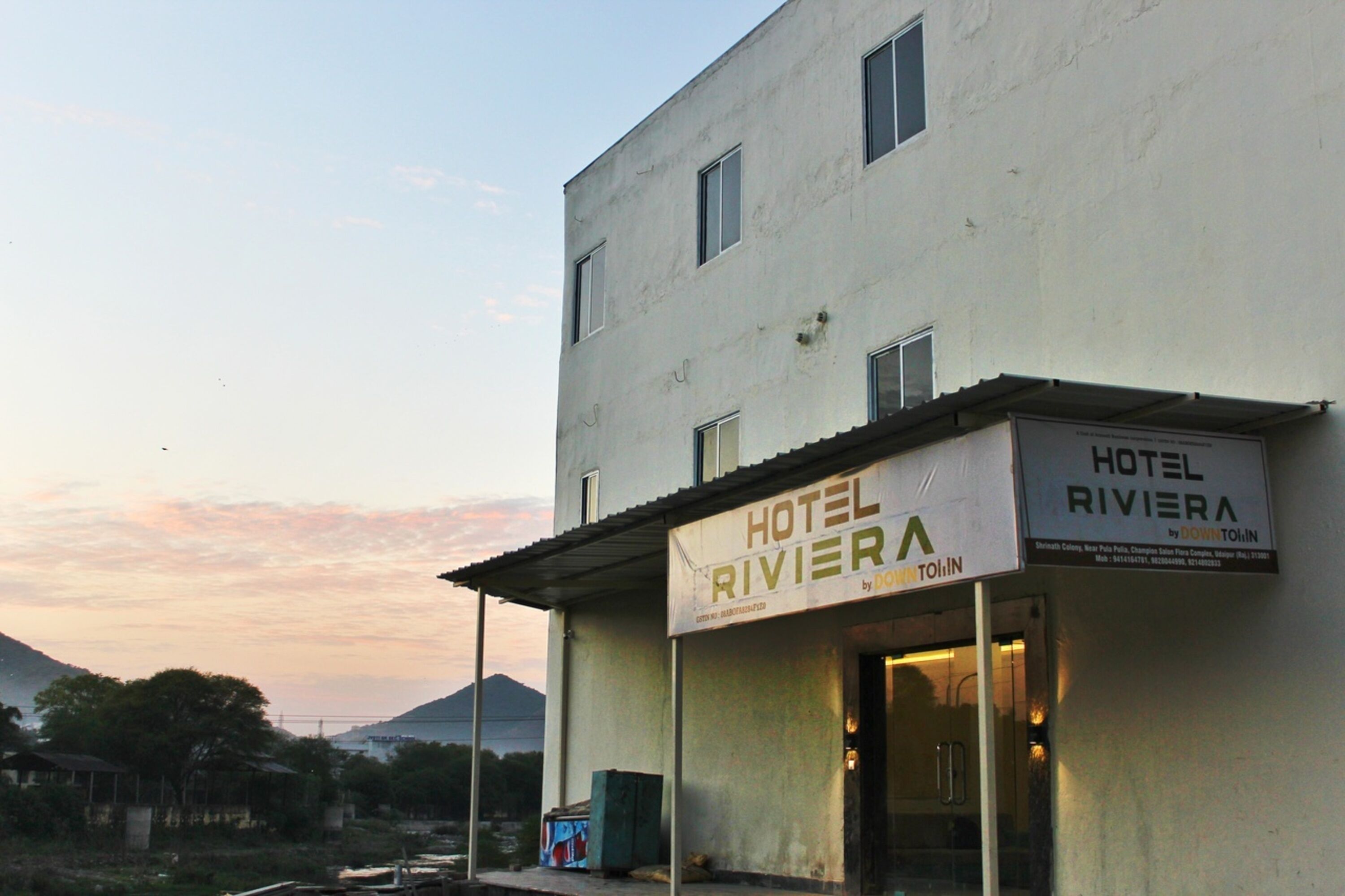 Hotel Reivera