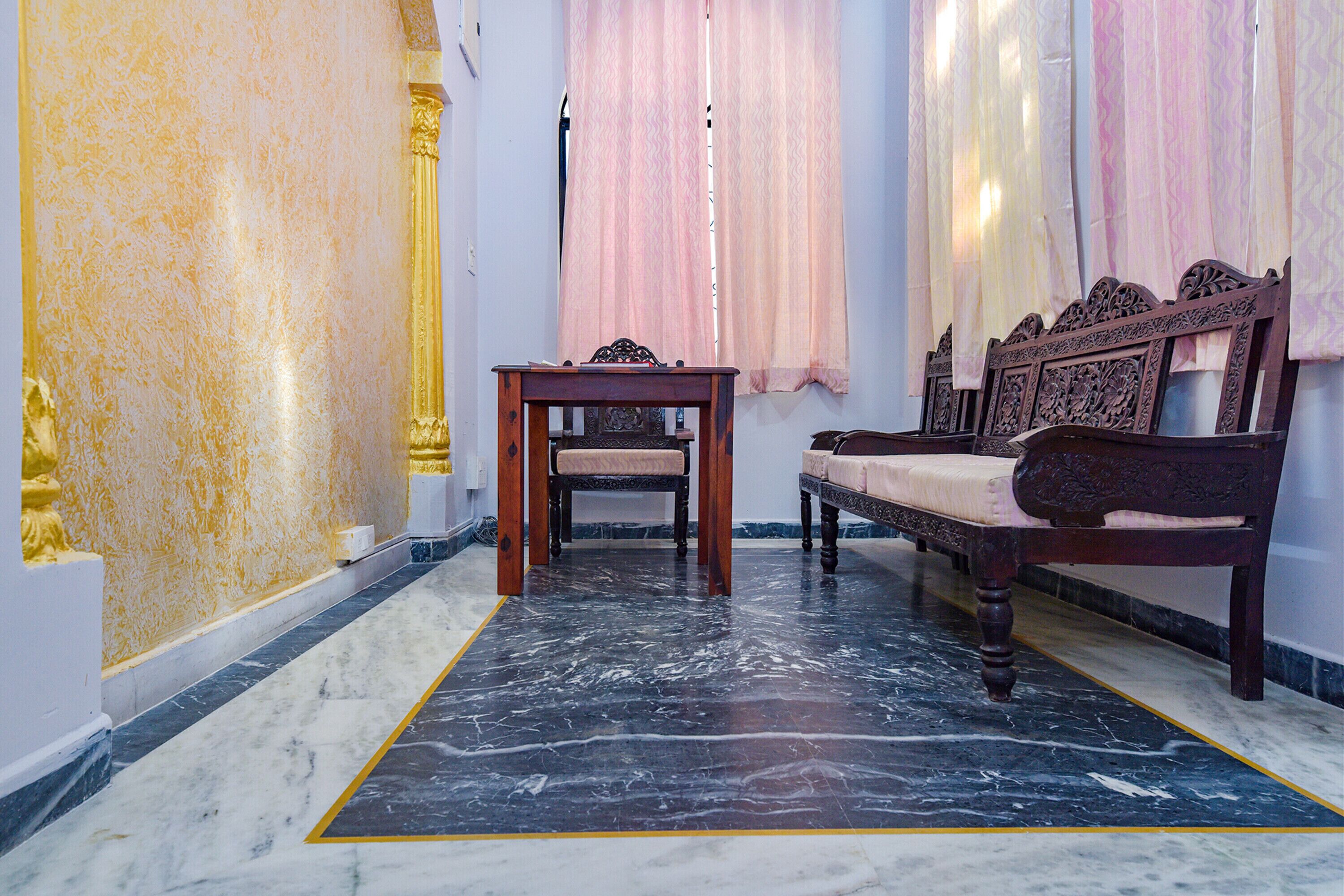 Hotel The Castle Homestay I By FabHotels