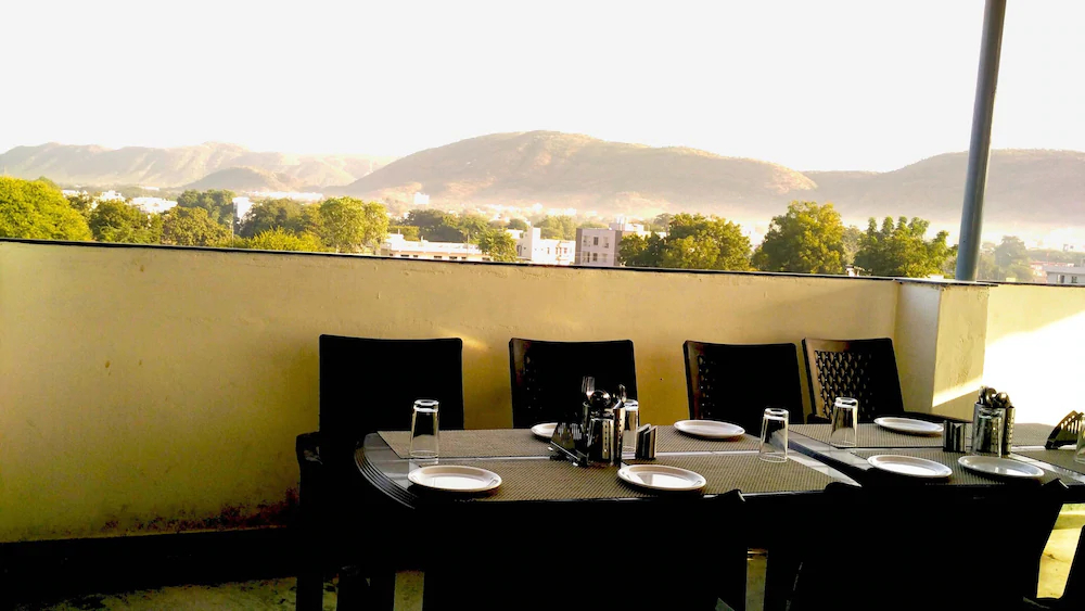 Hotel The Sunrise