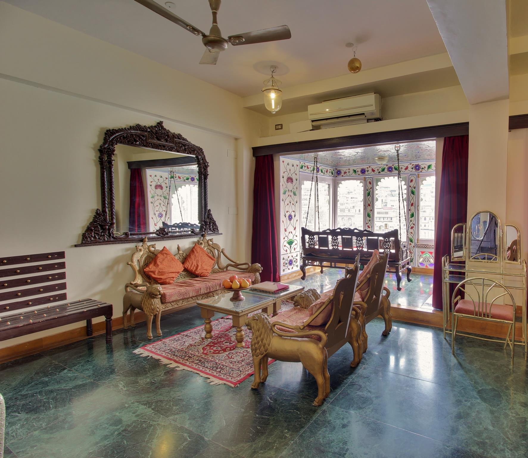 Lake Pichola Hotel