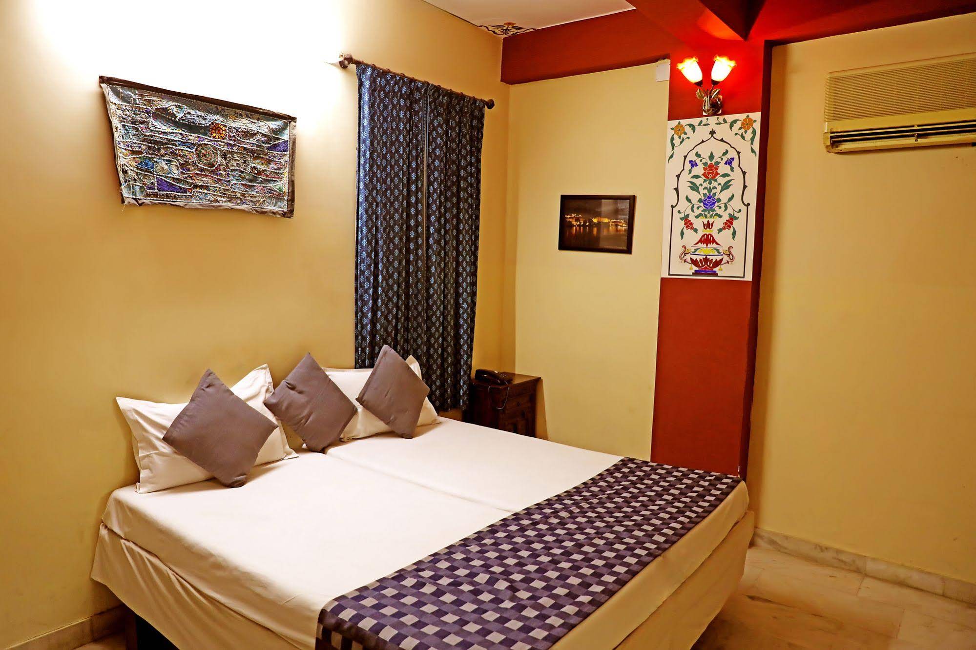 The Lake View Hotel, On Lake Pichola