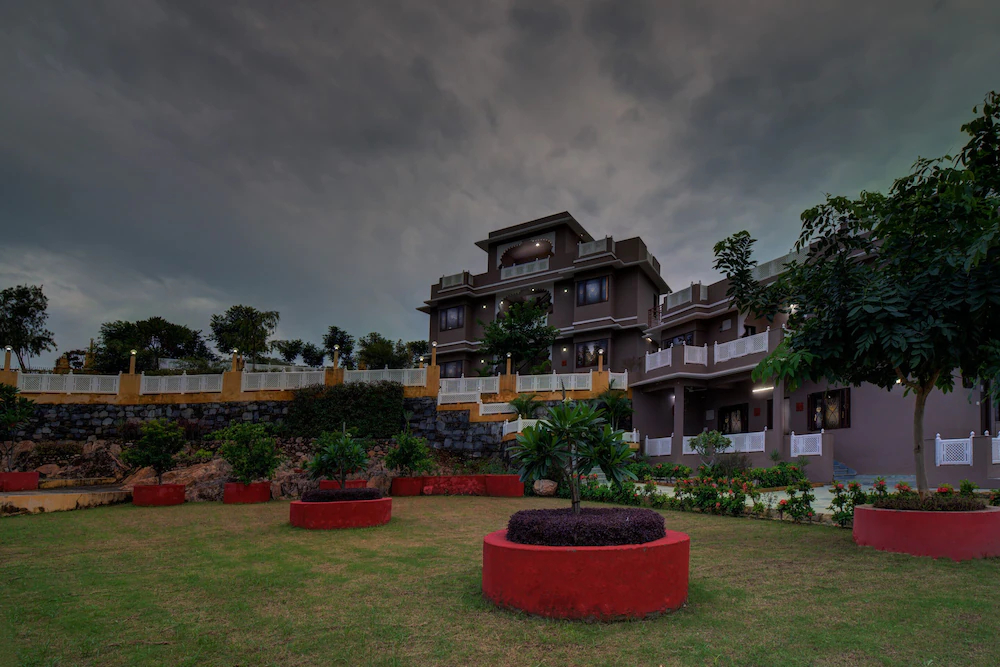 Mewar Mansion by Vista Rooms