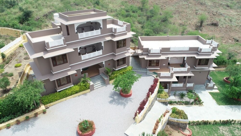 Mewar Mansion by Vista Rooms